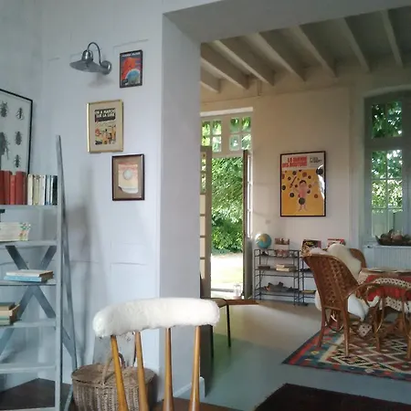 La Bonne Ecole Casa de Férias Les Landes-Genusson